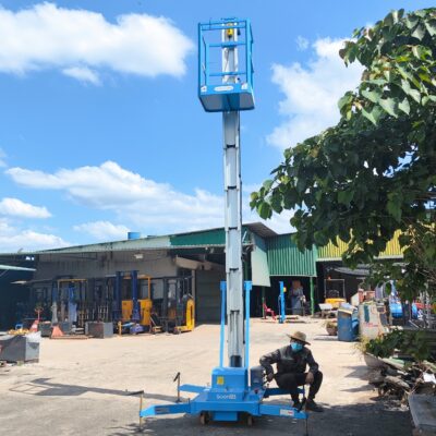 Thang Nâng 10m Soonlift DAG1100 Thương Hiệu Mỹ Giá Rẻ tải trọng 125kg làm việc ở độ cao 12m dùng bình ắc quy giá rẻ tại TPHCM, Bình Dương, Đồng Nai