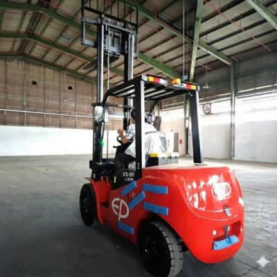 Xe nâng điện 3 tấn (3000kg) ngồi lái pin Lithium hiệu EP cao 3m, 4m, m5, 5m bán và cho thuê giá rẻ tại TPHCM, Bình Dương, Đồng Nai