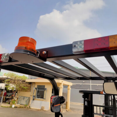 Góc nhìn 360 độ khung gầm và vị trí trụ khung nâng trên EP CPCD35H3