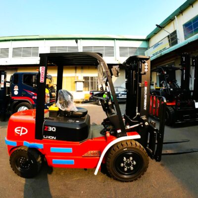Xe nâng 3 tấn ngồi lái pin lithium EFXZ-301H