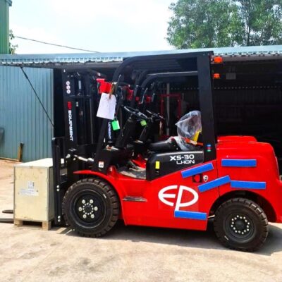 Xe nâng điện 3 tấn (3000kg) cao 3m EFX5-301 pin lithium sạc nhanh ngồi lái nâng hạ và chạy điện giá rẻ tại TPHCM, BÌnh Dương, Đồng Nai